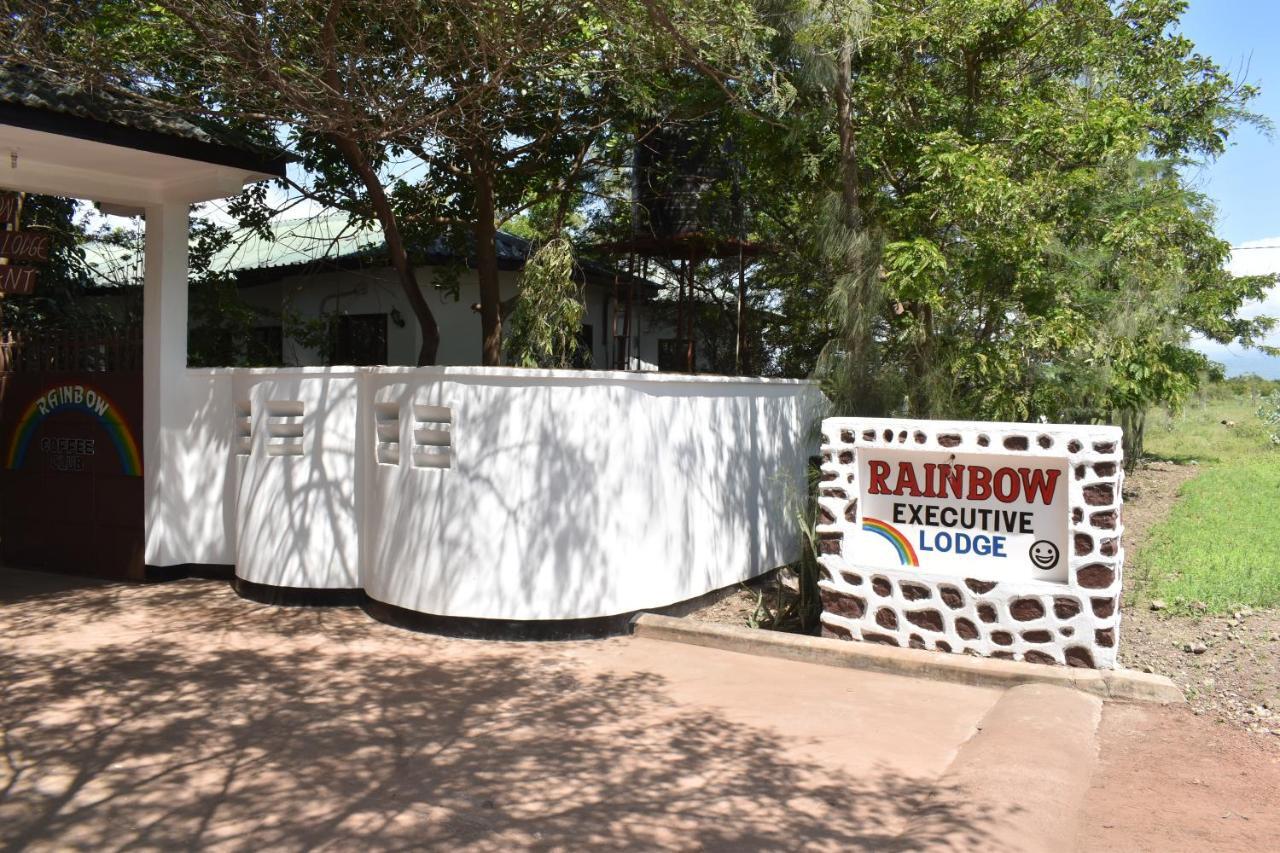 Rainbow Executive Lodge Boma la Ngombe Экстерьер фото