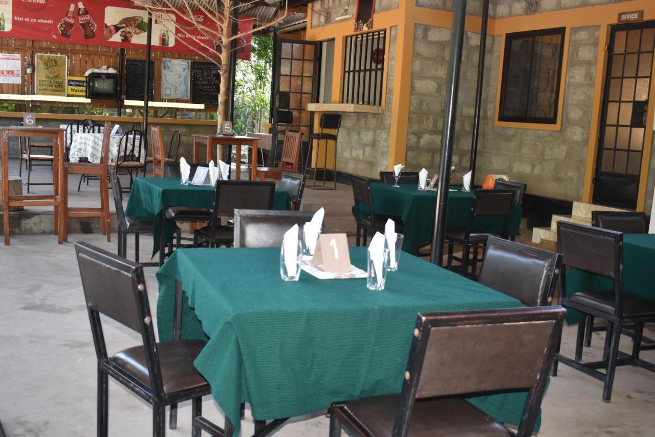 Rainbow Executive Lodge Boma la Ngombe Экстерьер фото